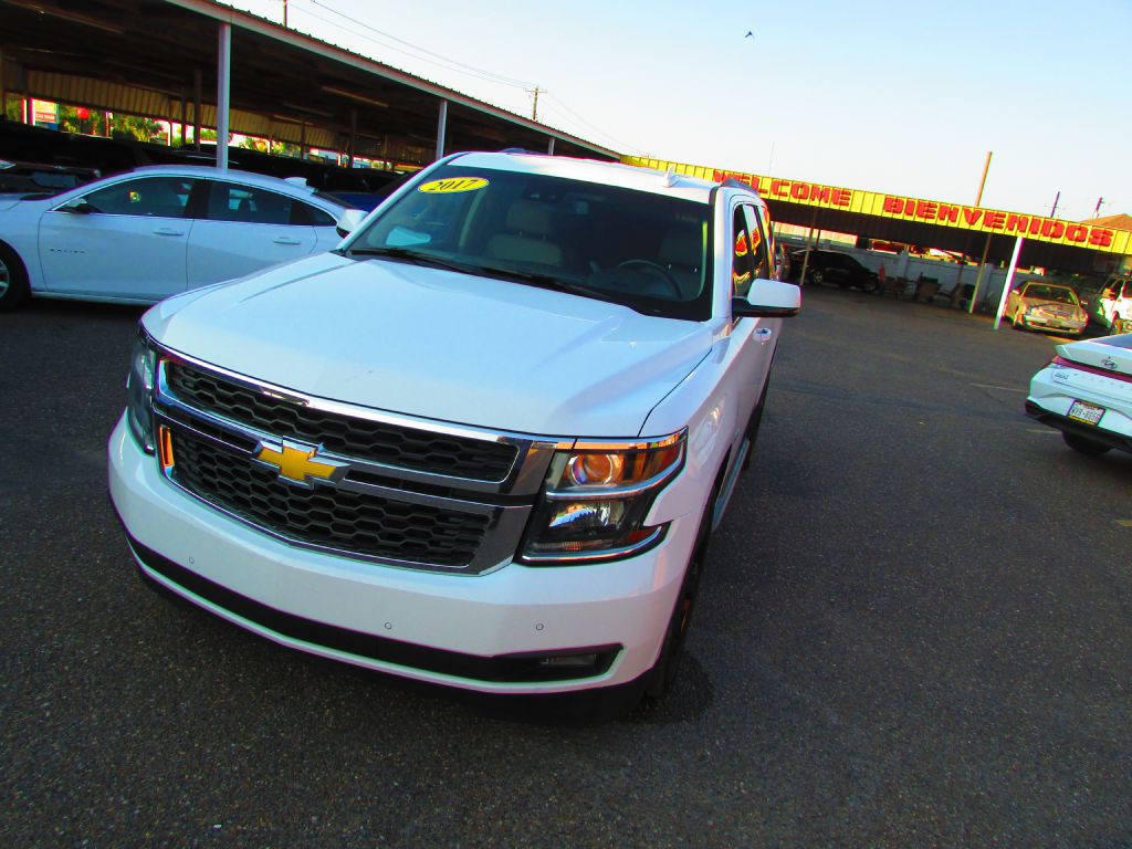 2017 Chevrolet Tahoe Image 3