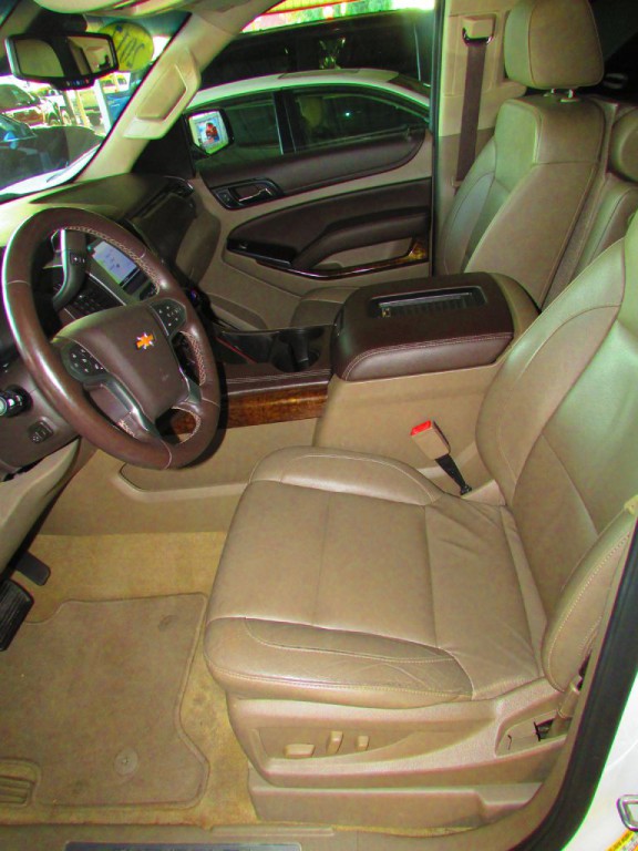 2017 Chevrolet Tahoe Image 11