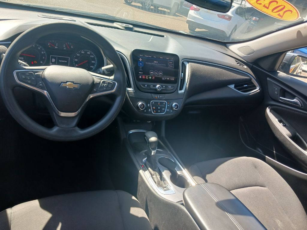 2023 Chevrolet Malibu Image 8