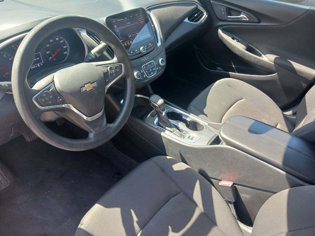 2023 Chevrolet Malibu Image 9