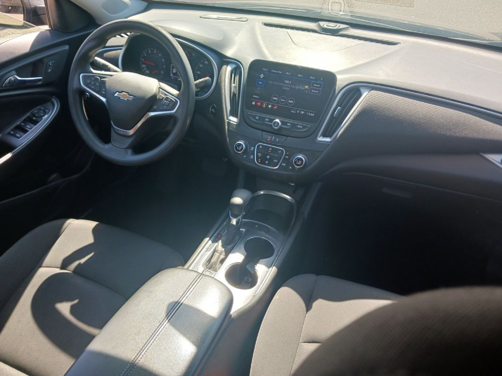 2023 Chevrolet Malibu Image 12