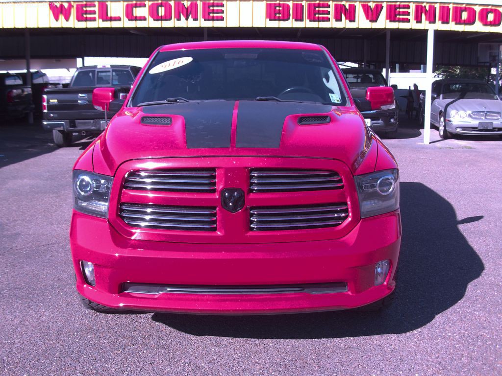 2016 RAM 1500 Image 2