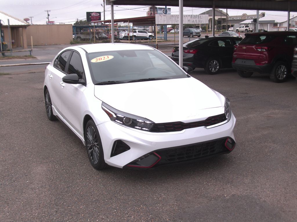 2023 Kia Forte Image 9