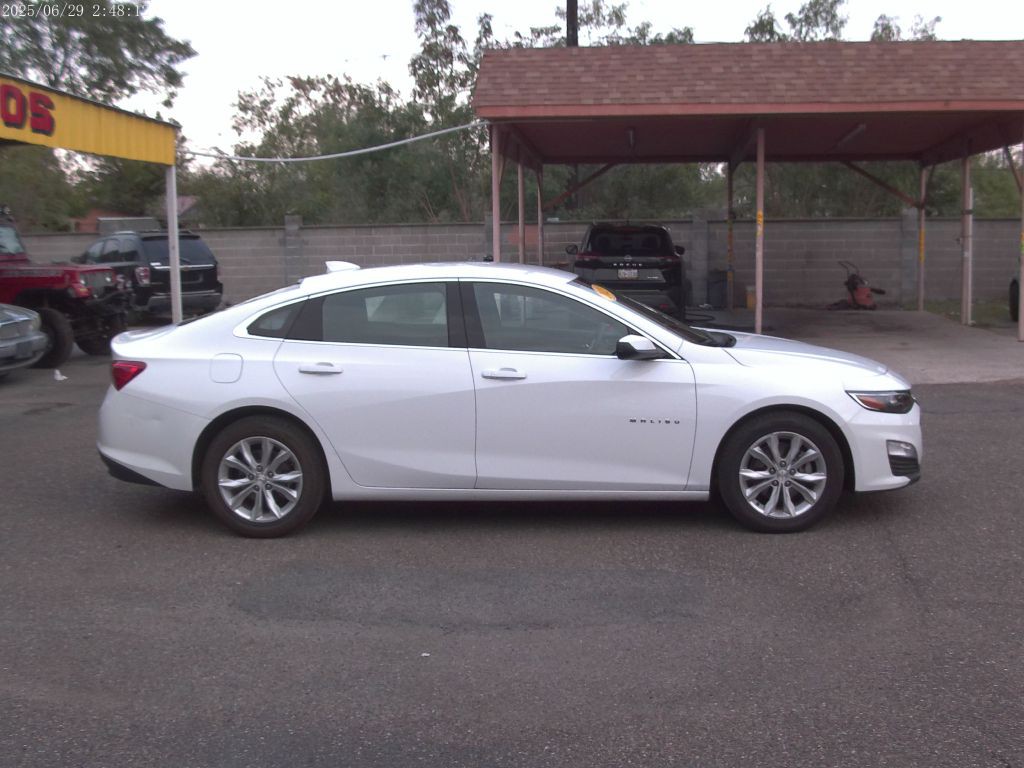 2023 Chevrolet Malibu Image 4