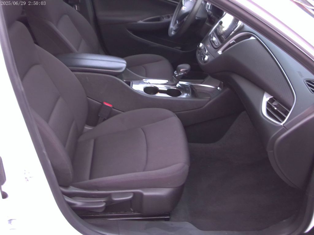 2023 Chevrolet Malibu Image 14