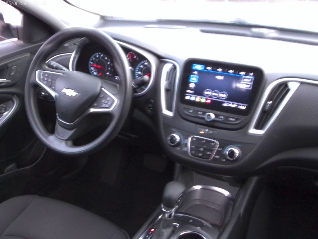 2023 Chevrolet Malibu Image 15