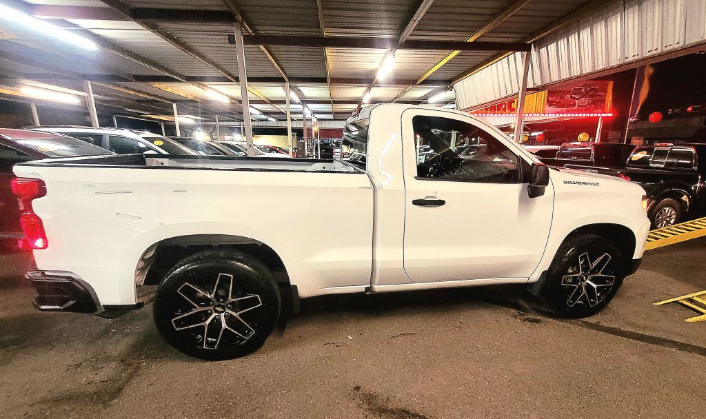 2023 Chevrolet Silverado 1500 Image 5