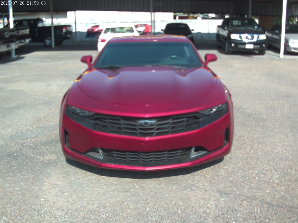 2020 Chevrolet Camaro Image 2