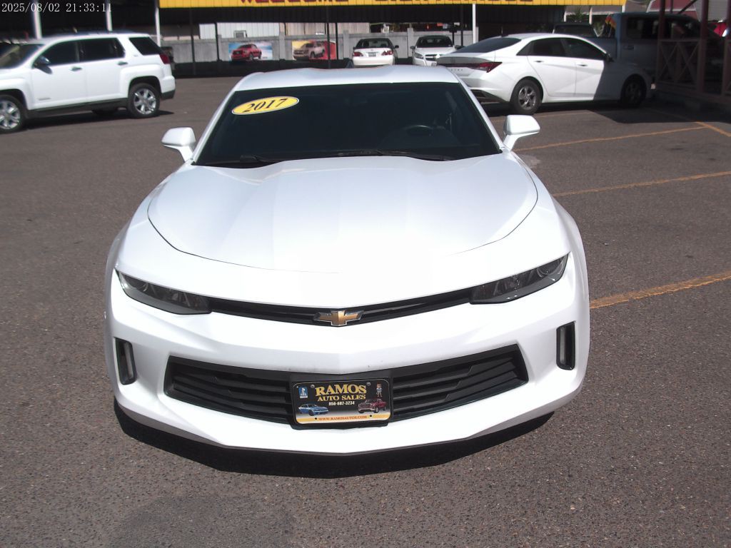 2017 Chevrolet Camaro Image 2