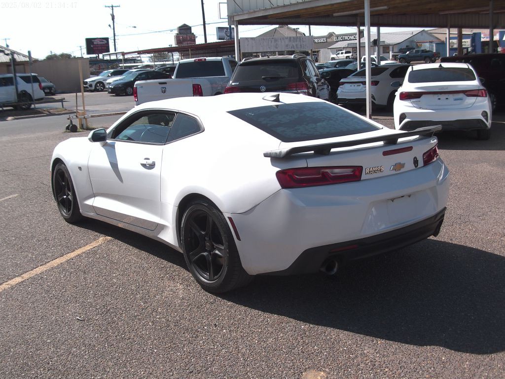 2017 Chevrolet Camaro Image 7