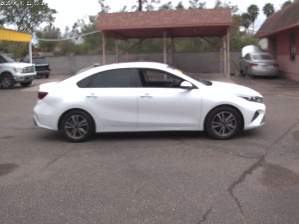 2022 Kia Forte Image 4