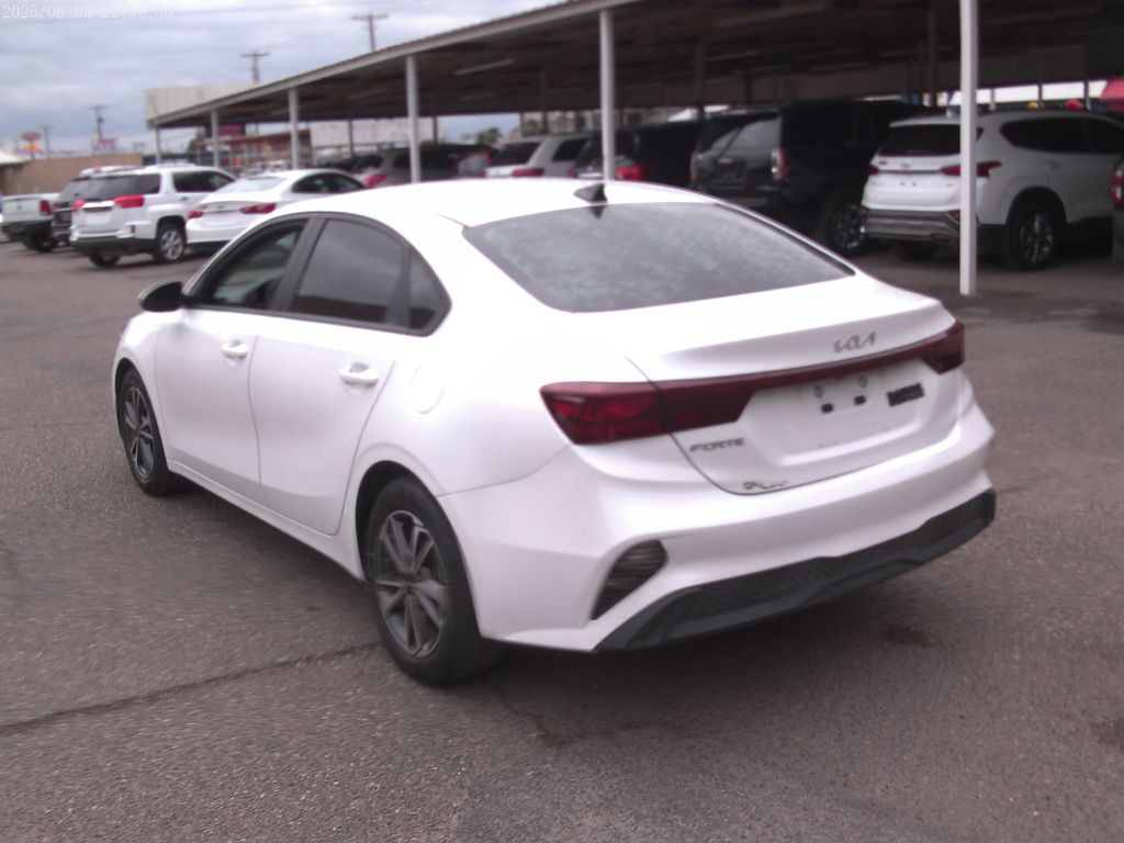 2022 Kia Forte Image 7