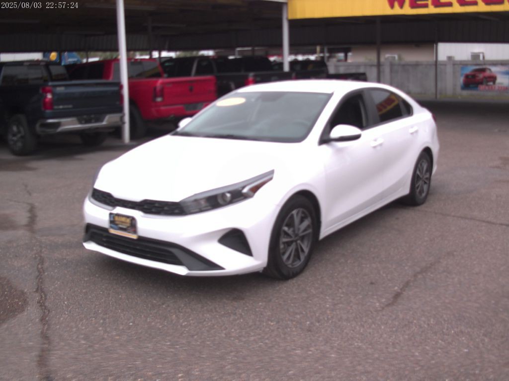 2022 Kia Forte Image 10