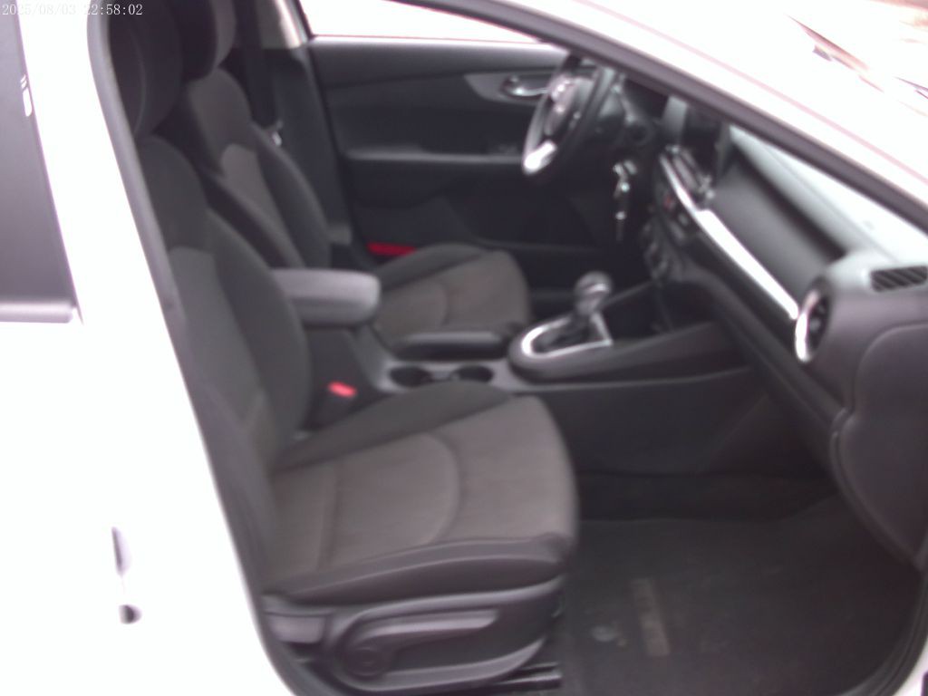 2022 Kia Forte Image 13