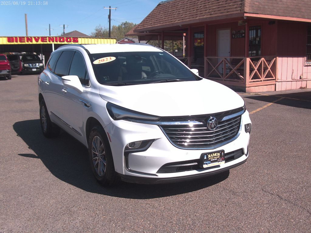 2023 Buick Enclave Image 3