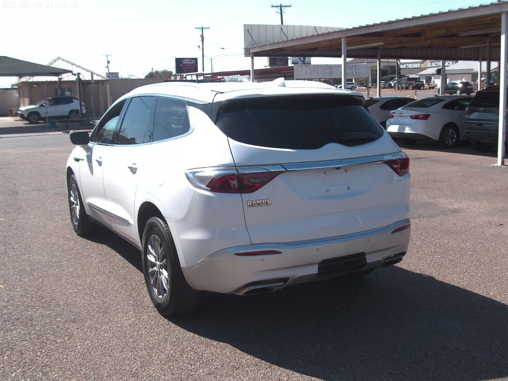 2023 Buick Enclave Image 7