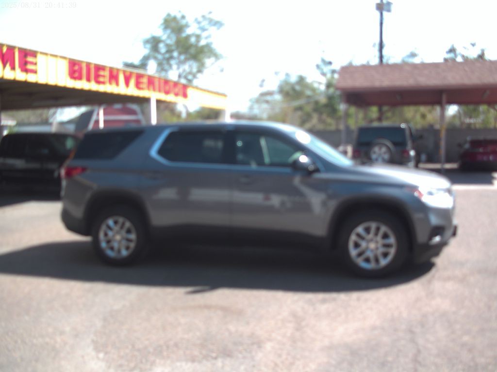 2019 Chevrolet Traverse Image 2