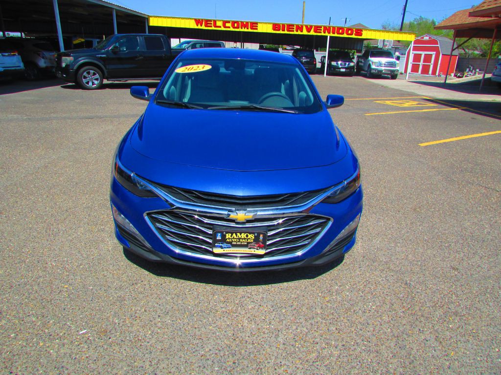 2023 Chevrolet Malibu Image 2