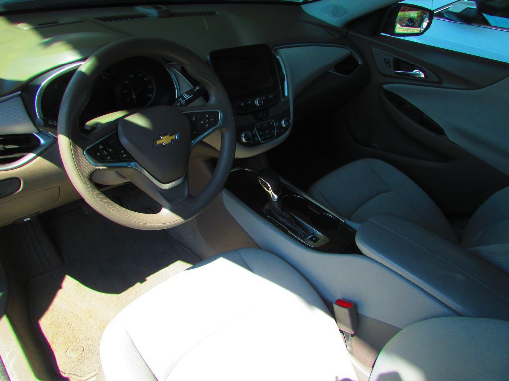 2023 Chevrolet Malibu Image 13