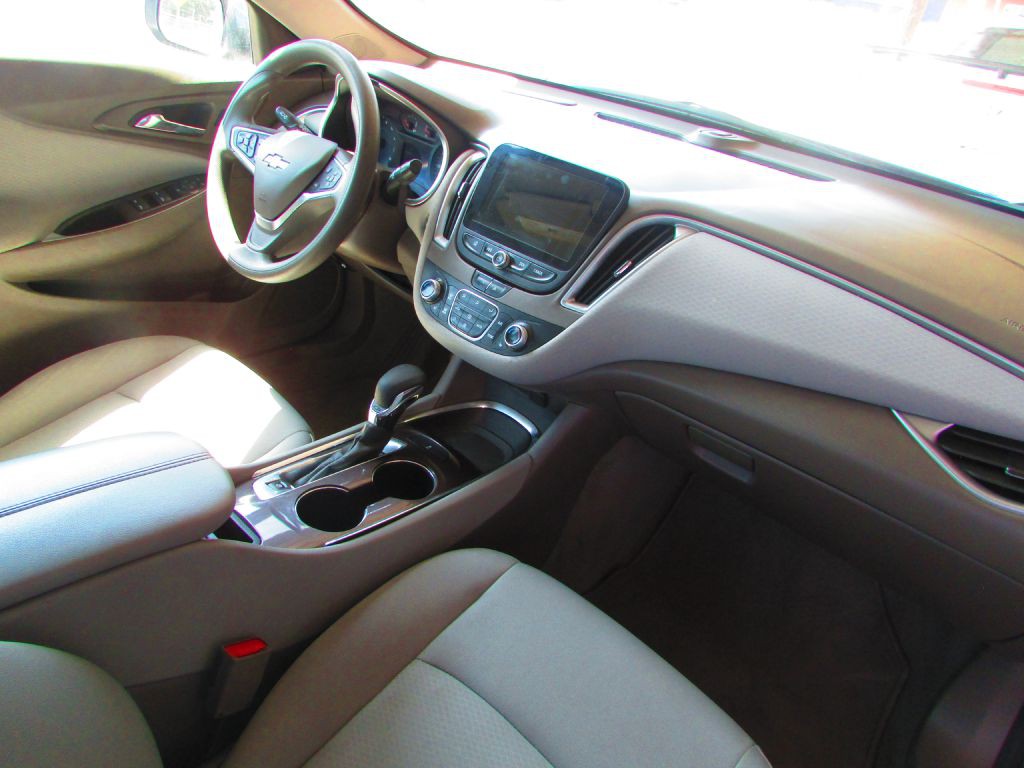 2023 Chevrolet Malibu Image 17