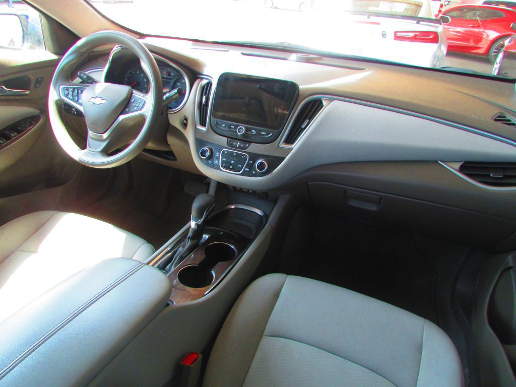 2023 Chevrolet Malibu Image 19