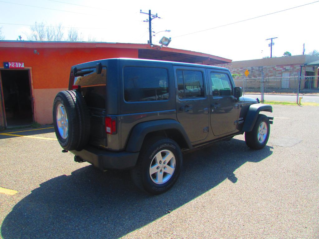 2017 Jeep Wrangler Unlimited Image 5