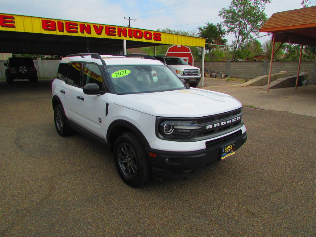 2021 Ford Bronco Image 1