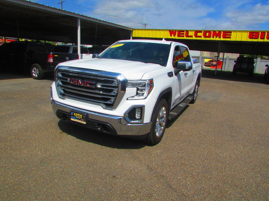 2022 GMC Sierra Image 2