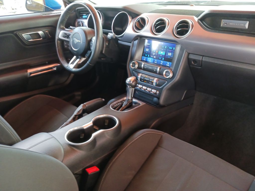 2019 Ford Mustang Image 17