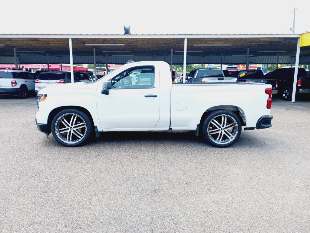 2023 Chevrolet Silverado 1500 Image 3