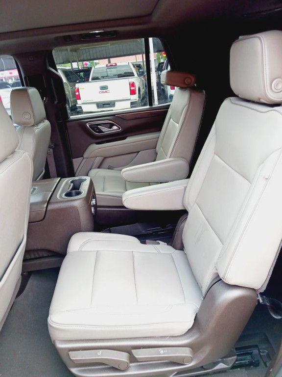 2021 GMC Yukon Image 16