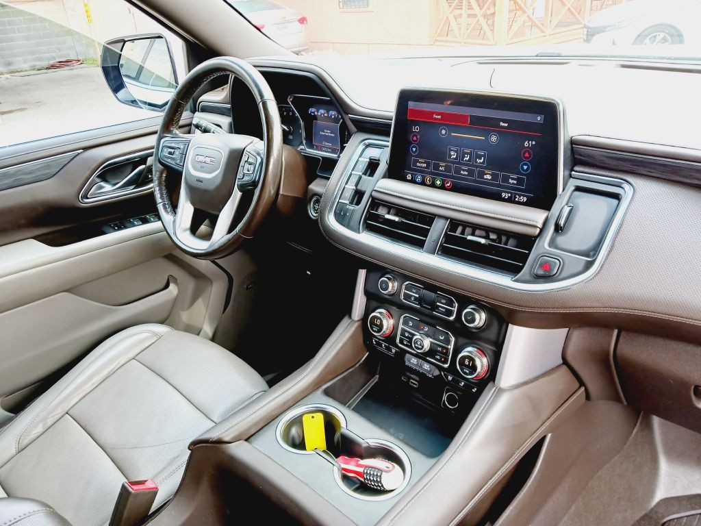 2021 GMC Yukon Image 20