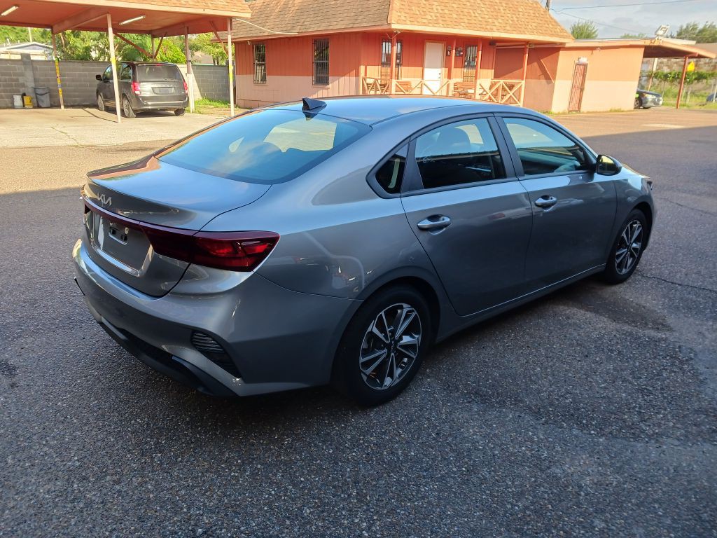 2024 Kia Forte Image 3