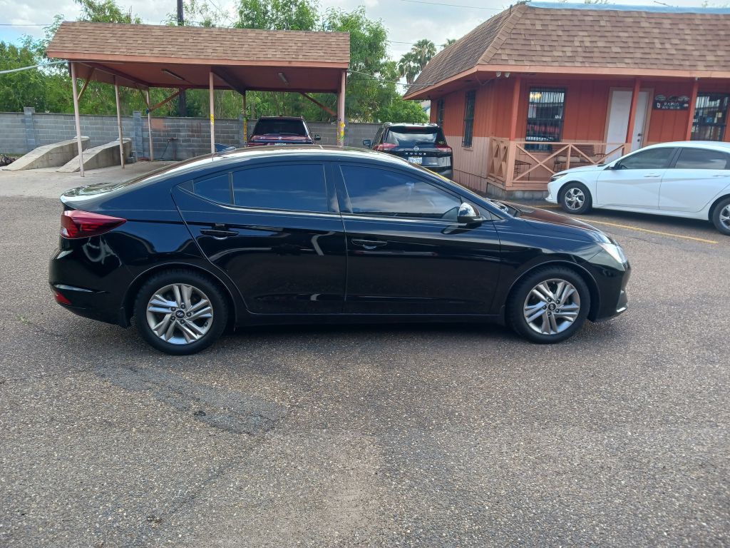 2020 Hyundai Elantra Image 8