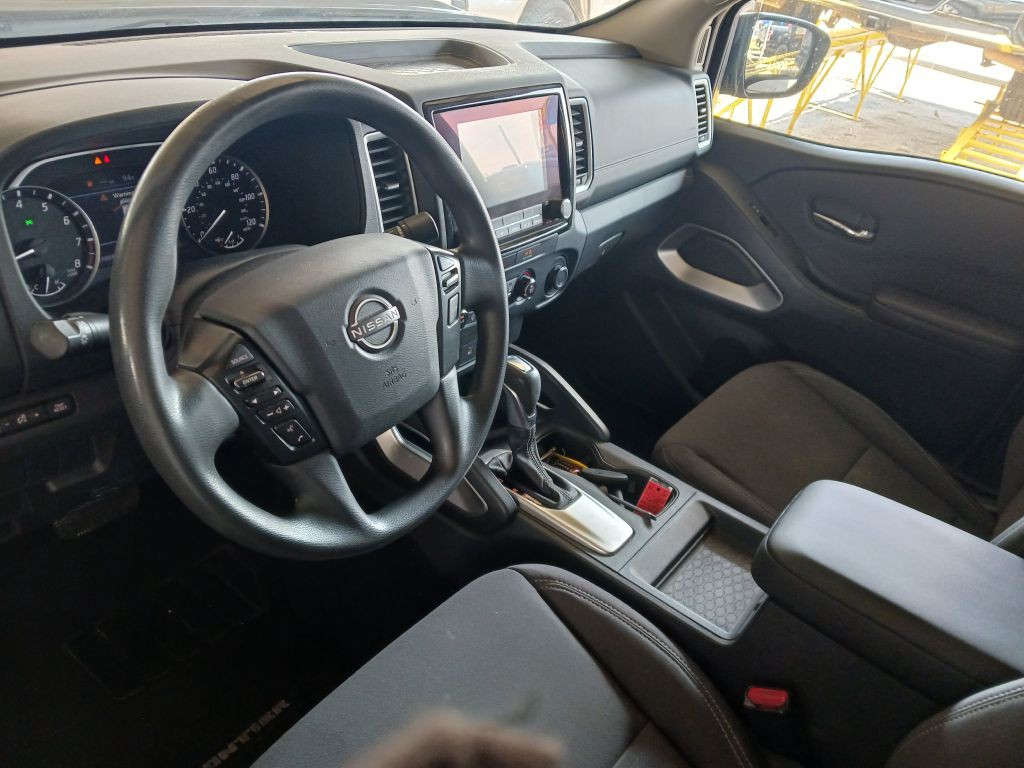 2022 Nissan Frontier Image 6