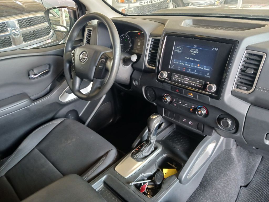 2022 Nissan Frontier Image 10