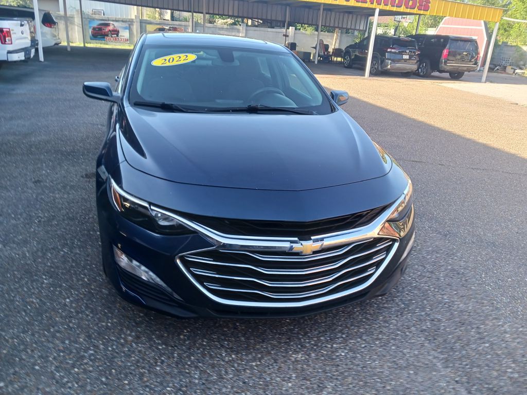 2022 Chevrolet Malibu Image 2