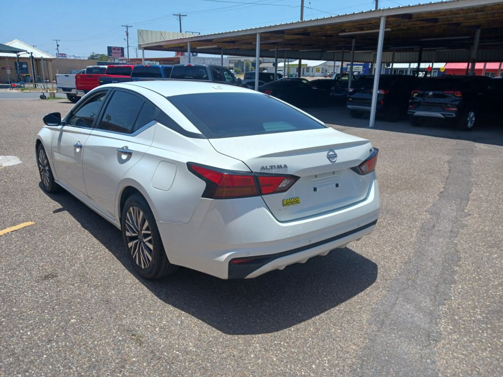 2023 Nissan Altima Image 5