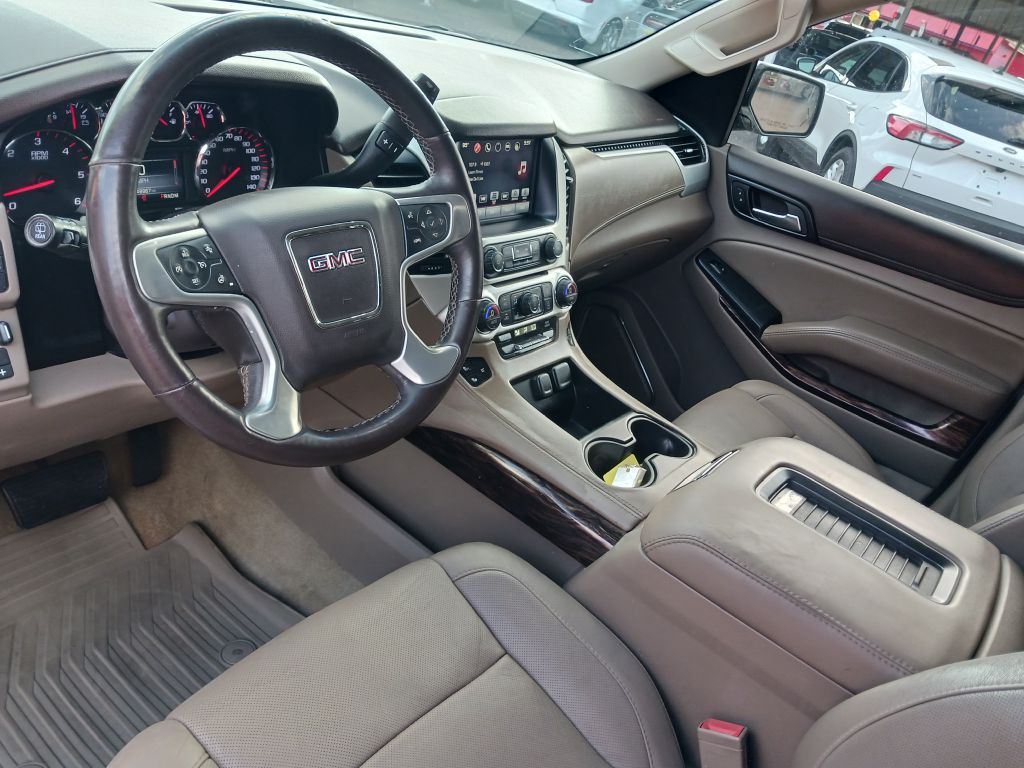 2016 GMC Yukon Image 12