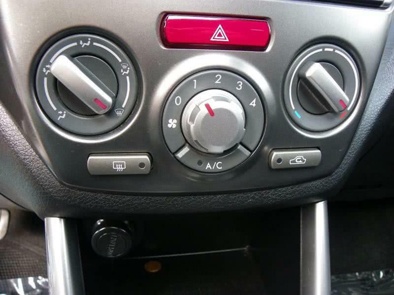 2013 Subaru Forester Image 14