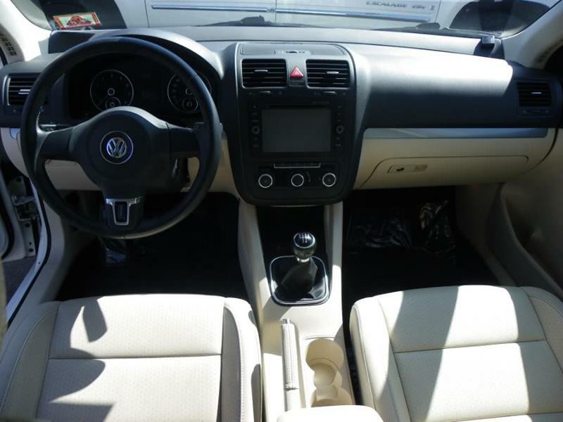 2010 Volkswagen Jetta Image 7