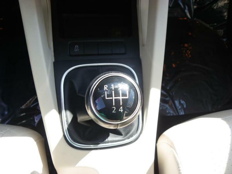 2010 Volkswagen Jetta Image 12