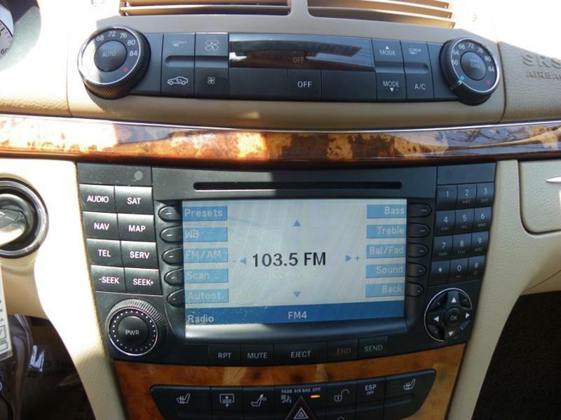 2008 Mercedes-Benz E-Class Image 10