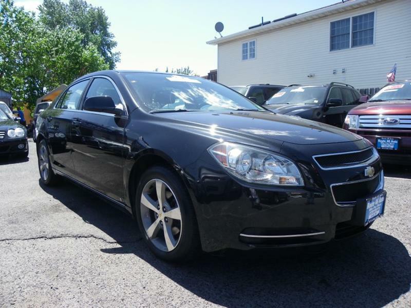 2009 Chevrolet Malibu Image 2
