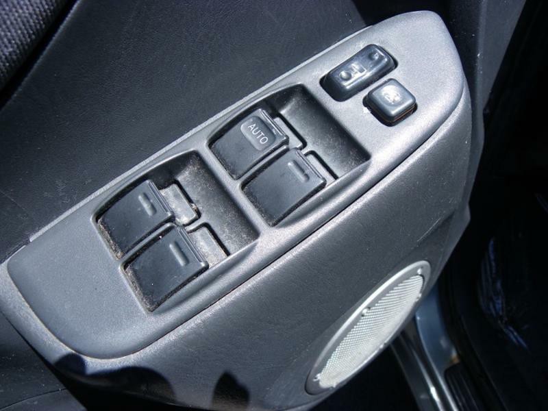 2005 Toyota Rav4 Image 8