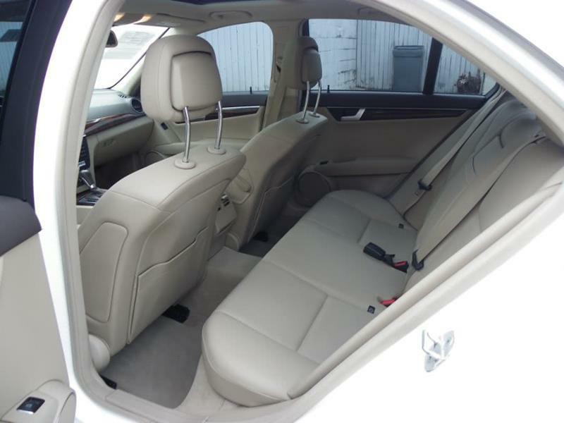 2014 Mercedes-Benz C-Class Image 6