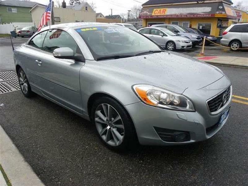 2011 Volvo C70 Image 2