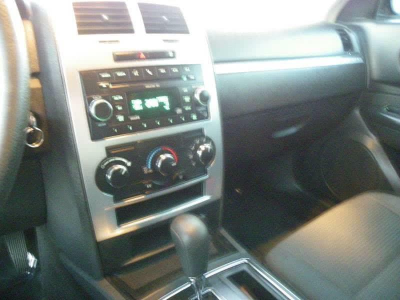 2010 Dodge Charger Image 8