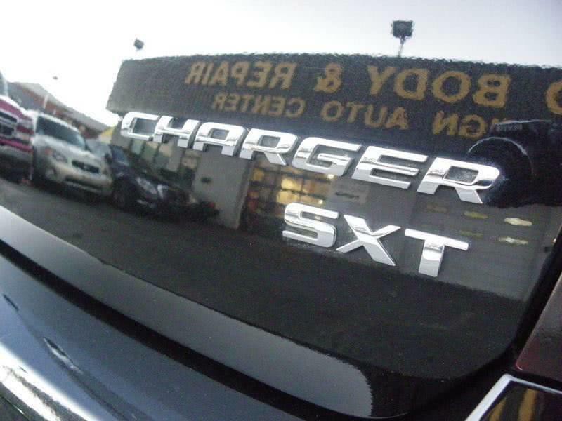 2010 Dodge Charger Image 11