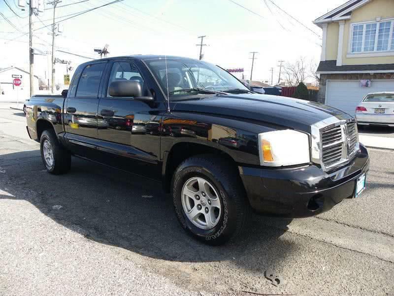 2005 Dodge Dakota Image 2